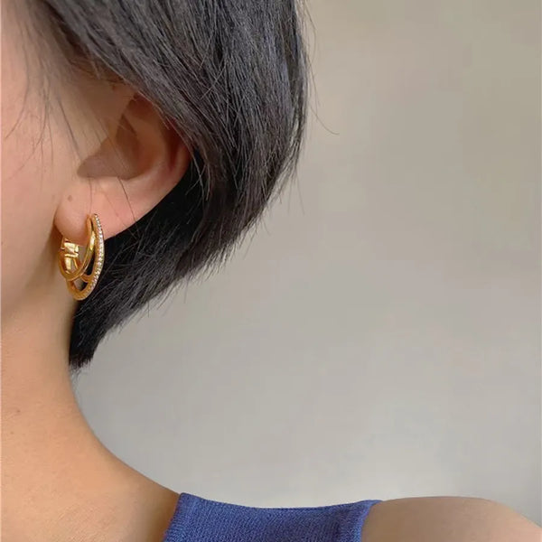 18K Gold Round Earrings